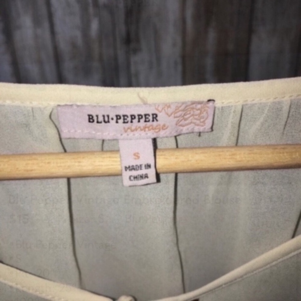 Blu Pepper Vintage Embroidered Blouse - Picture 4 of 5